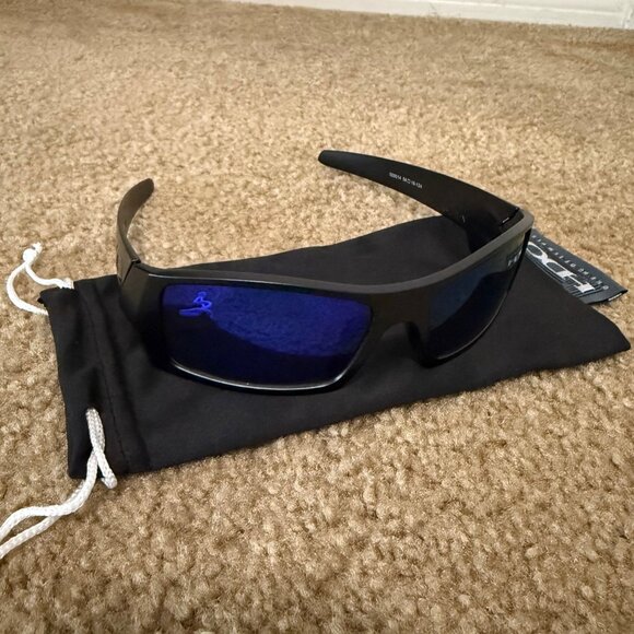 ( OO9014 ) Oakley Gascan Black Matte Frame Sapphire Iridium Lens - Picture 3 of 8